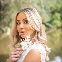 Ohitsperfect Classic White Boutonnière