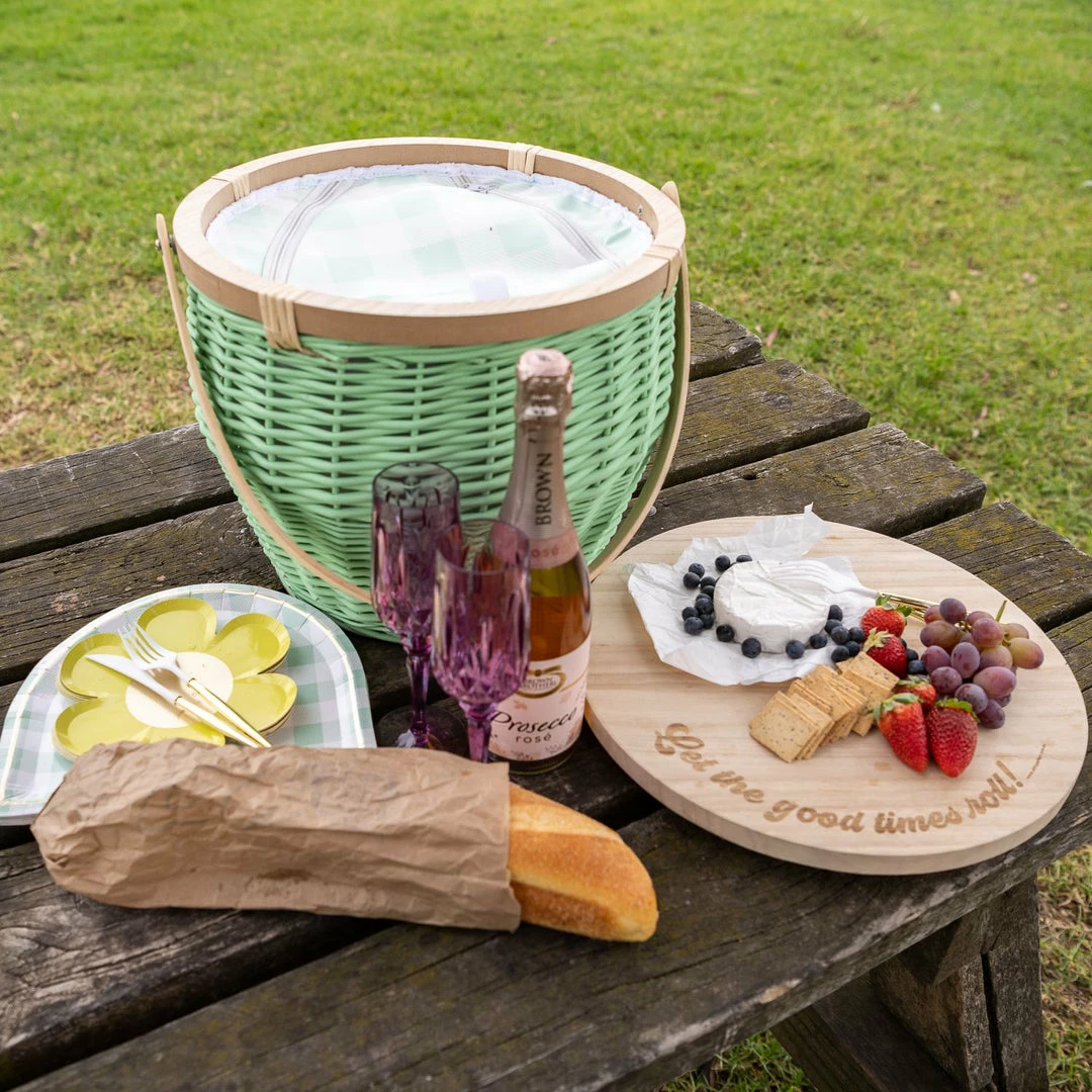Ohitsperfect Garden/High Tea Coloured Wicker Insulated Picnic Basket 7 Ohitsperfect Garden/High Tea Coloured Wicker Insulated Picnic Basket