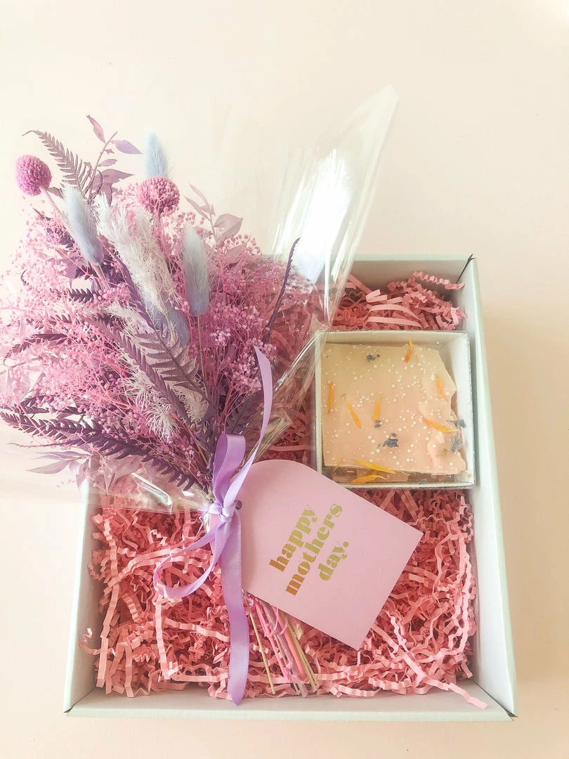 Ohitsperfect Mother’s Day Super Mum Gift Set Small 4 Ohitsperfect Mother’s Day Super Mum Gift Set Small