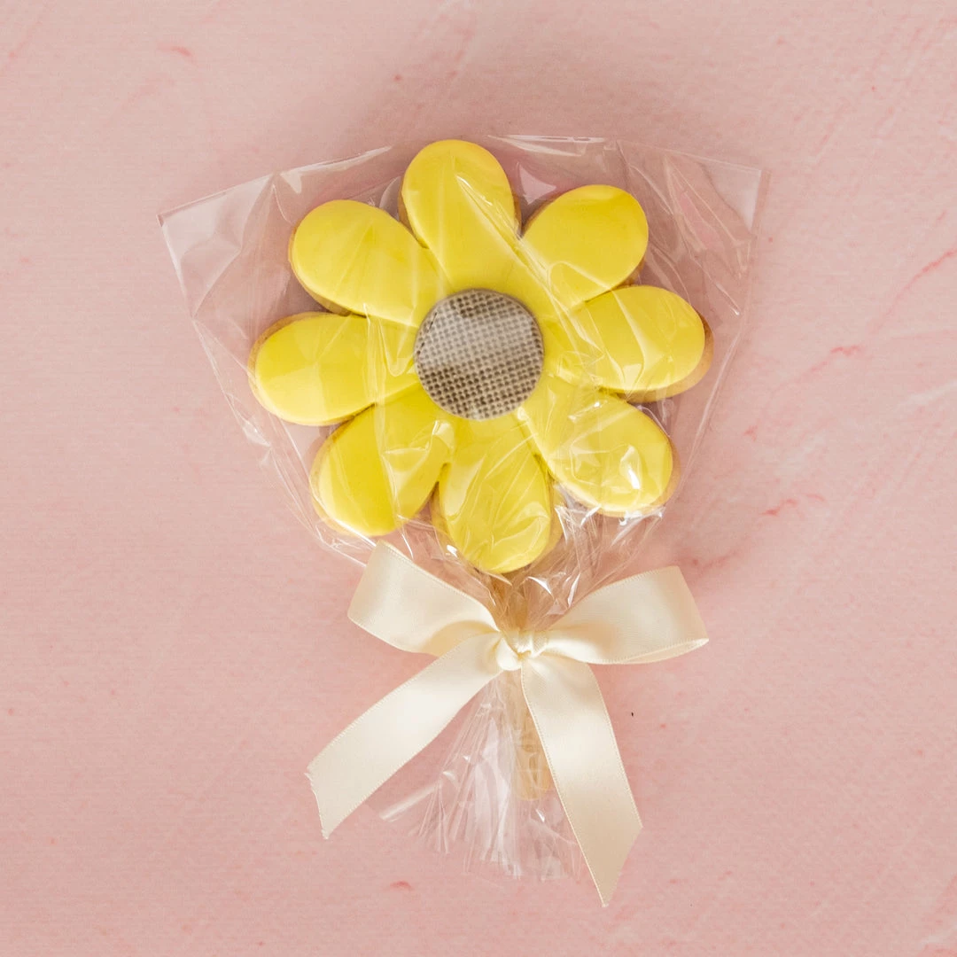 Ohitsperfect Daisy Cookie Pops - Yellow Kids Birthday 5 Ohitsperfect Daisy Cookie Pops - Yellow Kids Birthday