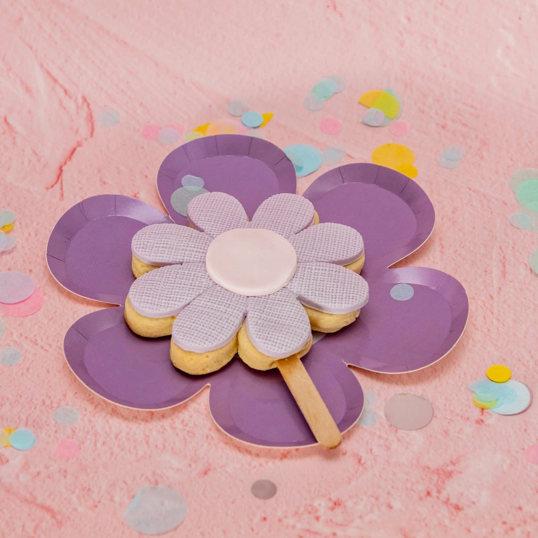 Ohitsperfect Kids Birthday Daisy Cookie Pops - Lilac 4 Ohitsperfect Kids Birthday Daisy Cookie Pops - Lilac