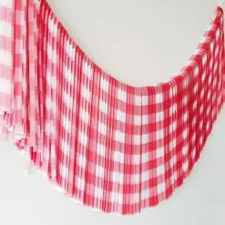 Ohitsperfect Fringe Garland - Vichy Red