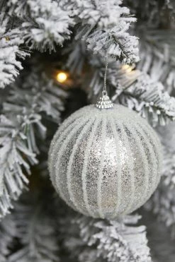 Christmas Silver Ribbed Bauble