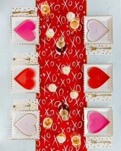 Ohitsperfect XOXO Table Runner