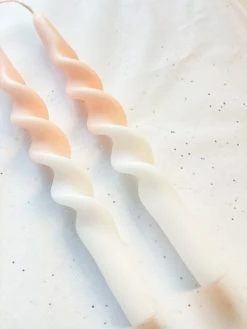 Ohitsperfect Twist Duo Toned Candle - Vanilla Custard 28cm