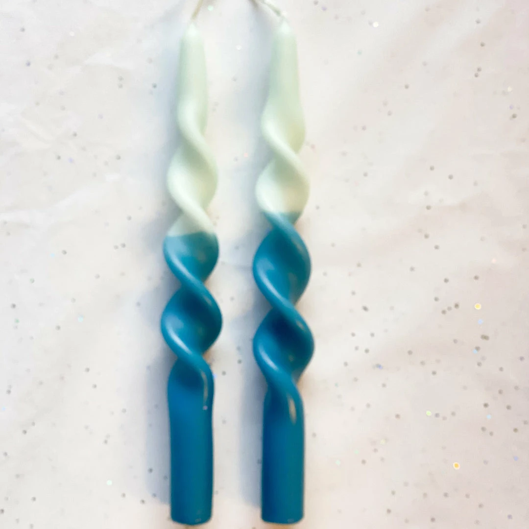 Ohitsperfect Twist Duo Toned Candle - Peppermint Turquoise 28cm 3 Ohitsperfect Twist Duo Toned Candle - Peppermint Turquoise 28cm