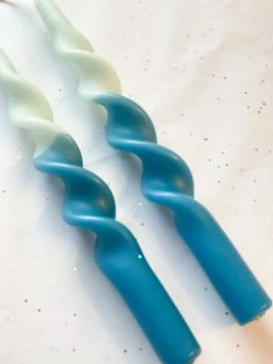 Ohitsperfect Twist Duo Toned Candle - Peppermint Turquoise 28cm