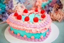 Ohitsperfect Retro Heart Shaped Cake - Blue Bridal Shower & Hens