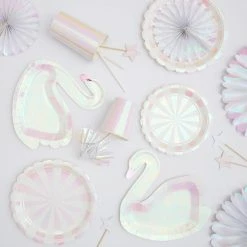Ohitsperfect Swan Party Plates