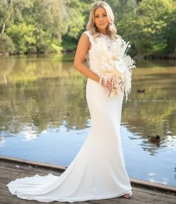 Ohitsperfect Weddings Classic White Wedding Bouquet Medium