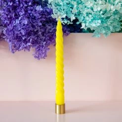 Ohitsperfect Glossy Swirl Candle